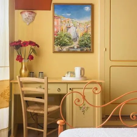 Su Dandaru, The Castle View House Apartman *