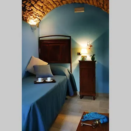 Su Dandaru, The Castle View House Apartman